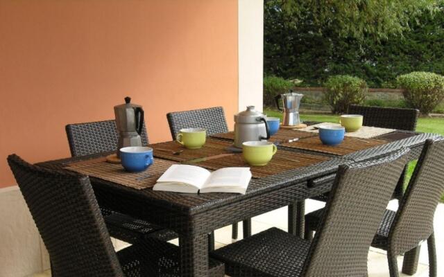 Beautiful Independent Villa With Private Swimming Pool-il Villino