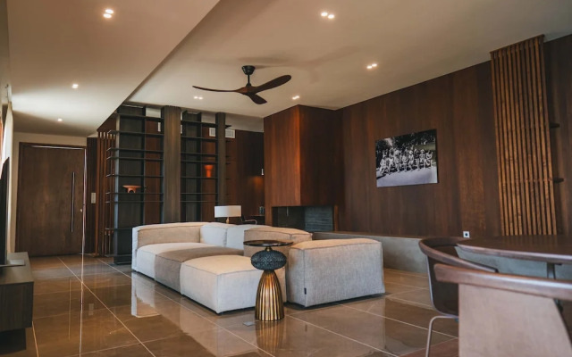 Luxury Villa Saleccia Beach Access Through the Maquis