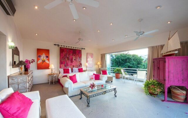 Casa Yvonneka, Private Luxury Villa