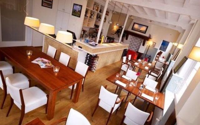 Hotel KOM!