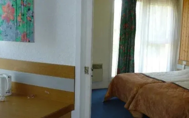 Kyriad Annemasse Hotel