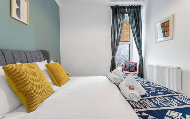 Edinburgh City Centre 2BR Apartment