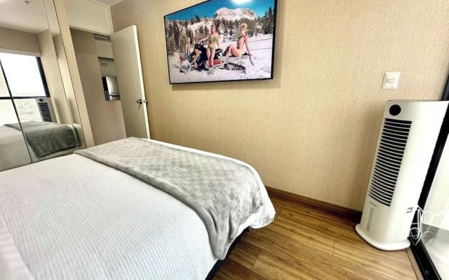 Modern 1BR on J Prado Board San Isidro
