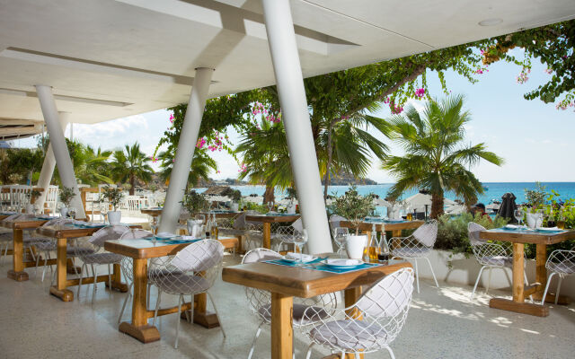 Mykonos Dove Beachfront Hotel