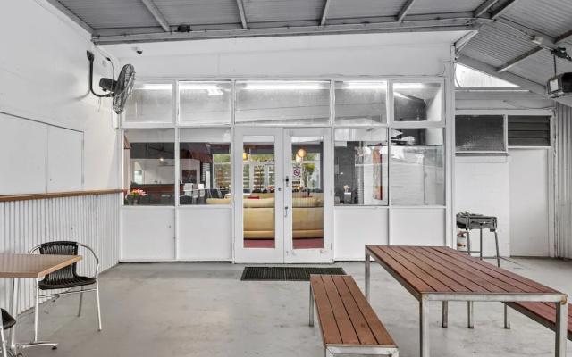 Torrumbarry Motel