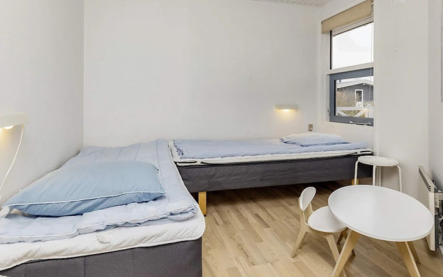 8 Person Holiday Home in Vaeggerlose
