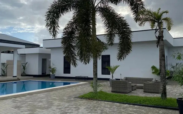 Empire Villa 2 Mon Plaisir