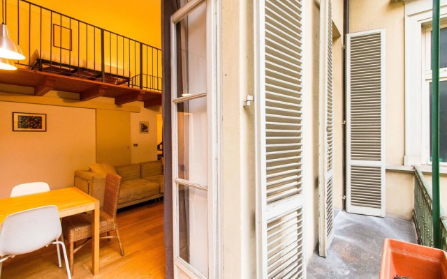 Porta Susa Central & Roomy Flat