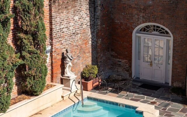 The Manor on St. Philip