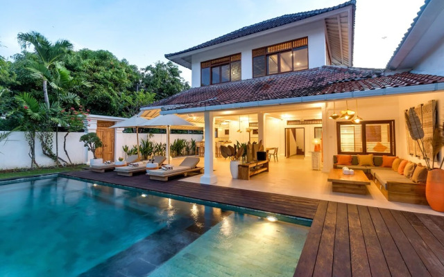 Villa Lisabella by Villa Finder