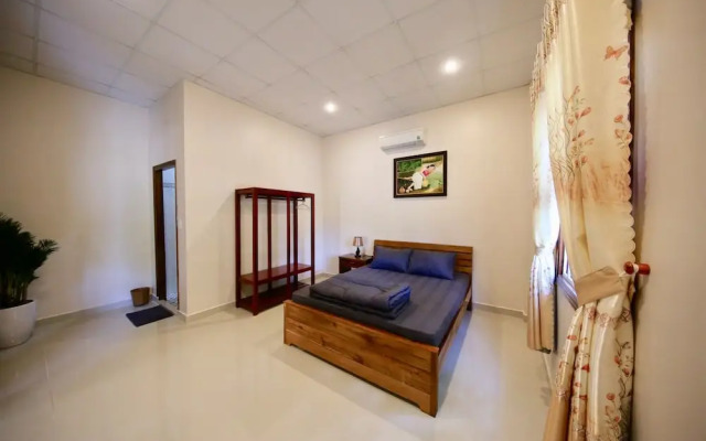 Yanns House
