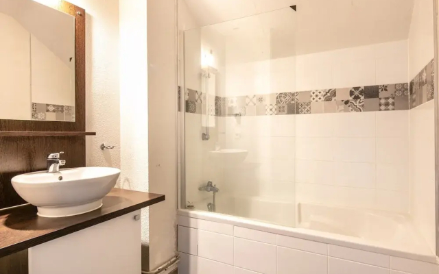 Chalet Retreat Near Slopes