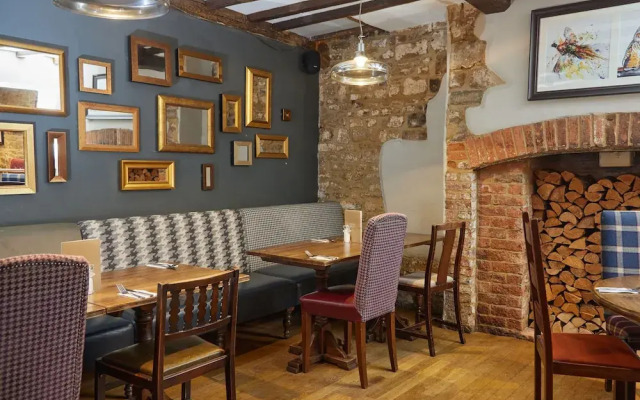 Red Lion Hotel Adderbury by Greene King Inns