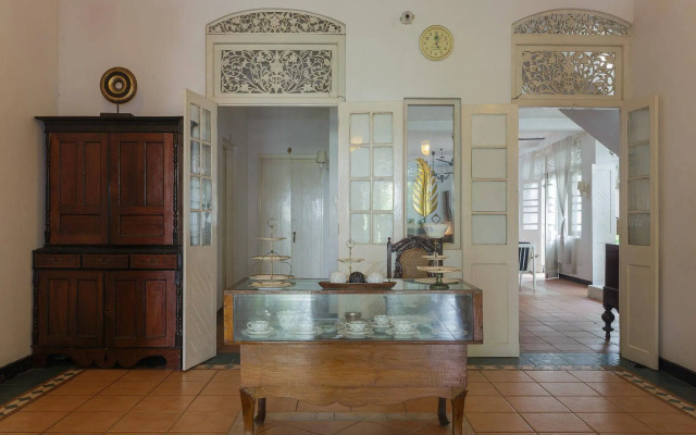Royce Boutique Hotel