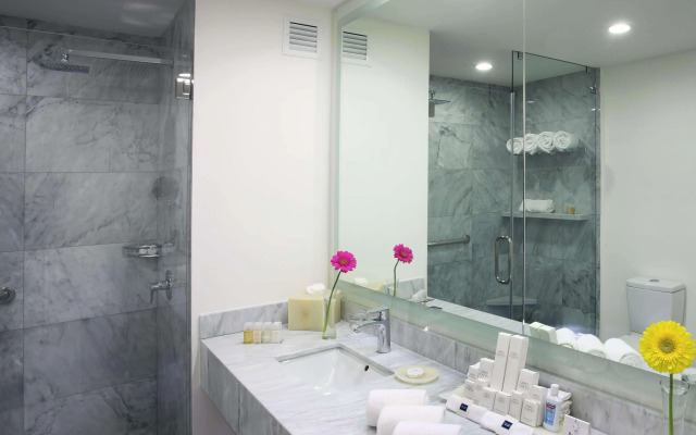 HS HOTSSON Hotel Querétaro