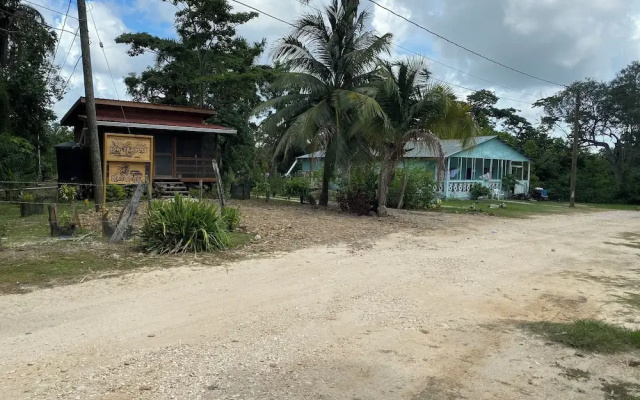 Howler Jungle House