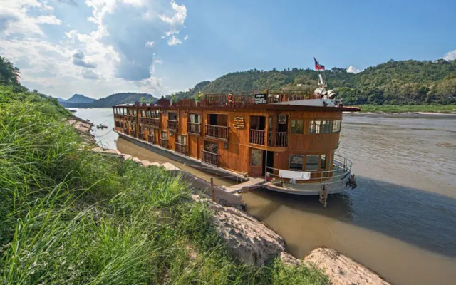 Mekong Pearl Hotel Ship