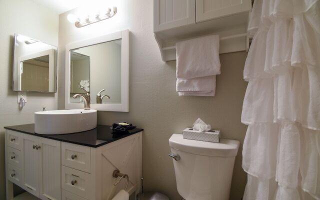 Seascape 2108 1 Bedroom Condo by RedAwning