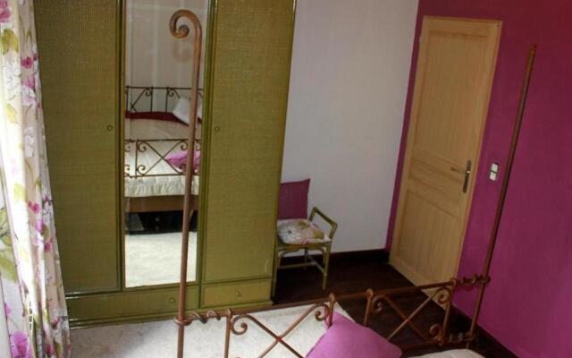 Gîte Ygrande, 4 pièces, 6 personnes - FR-1-489-148