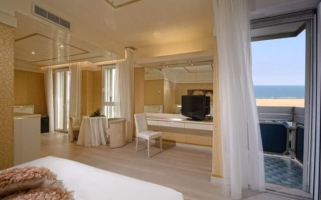 Hotel Bristol