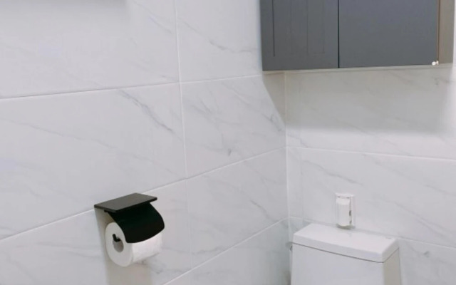 Yeosu Banditbul Hwangto Pension