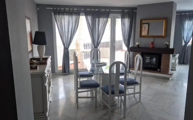 Apartamentos Puerto Marina