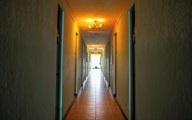 Beach comber hotel and aprtments