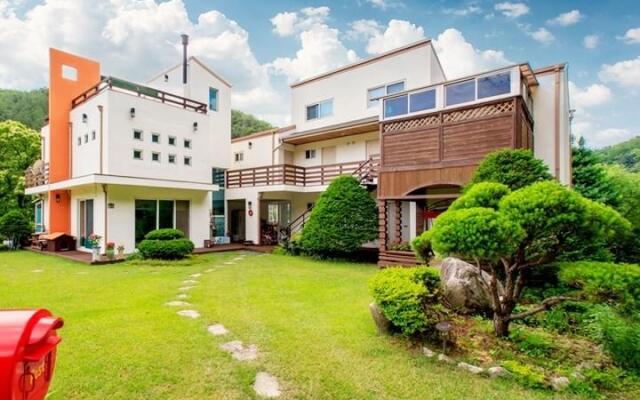 Haneul Poongyeong Pension