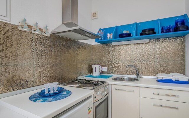 Amazing Home in Linardici With Wifi and 6 Bedrooms