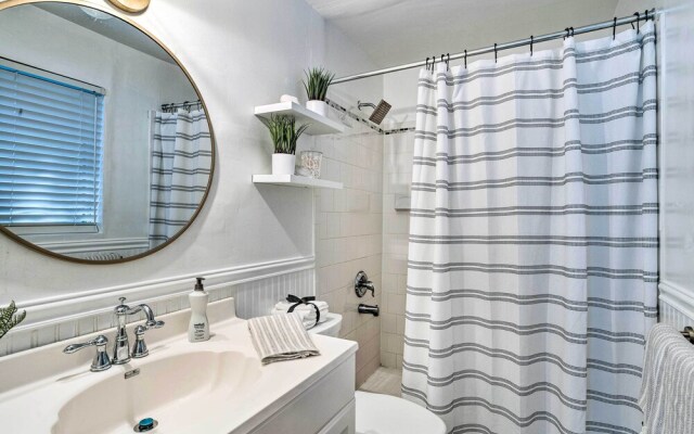 Bright Boynton Beach Getaway w/ Patio!