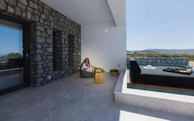 Milestones Naxos Hotel