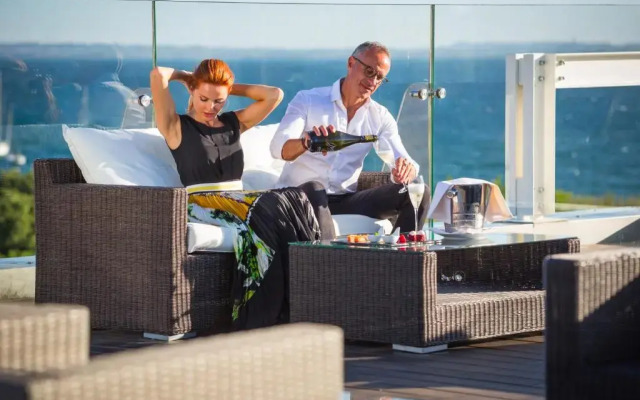 Color Hotel Style, Design & Gourmet
