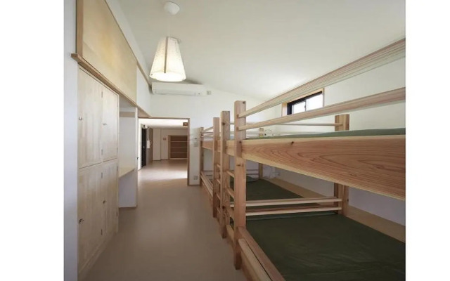 Guesthouse Hyakumanben Cross