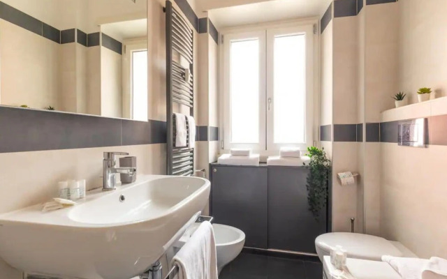 Elegant and bright property Rome Italy