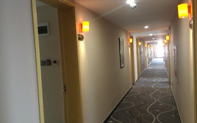 7 Days Premium Tangshan Xinhua West Road University of Technology Branch – Hotel Rooms – Tangshan