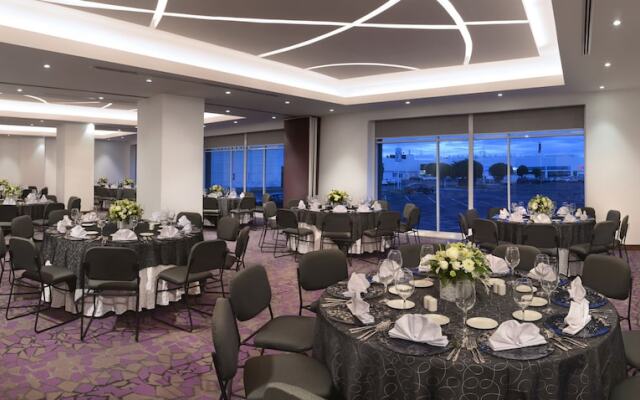 Wyndham Garden Leon Centro Max Hotel