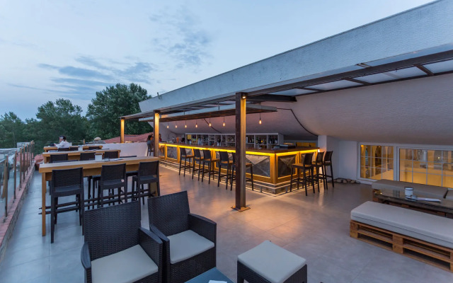 Отель Mitsis Alexander the Great