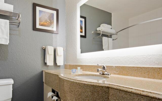Best Western Waldo Inn and Suites