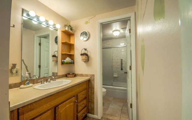 Hillsider by Retreatia