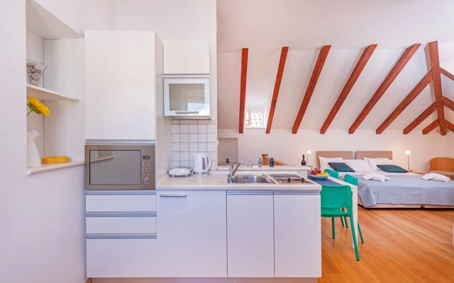 Apartments Feri