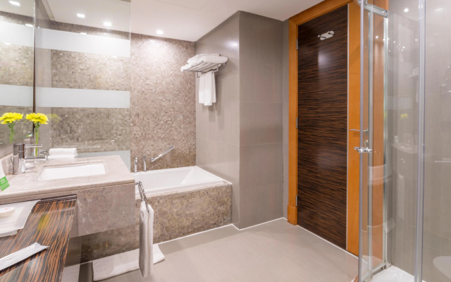 Holiday Inn Jeddah Gateway by IHG