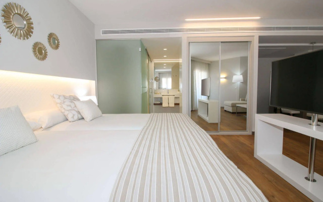 Oliva Nova Beach & Golf Hotel