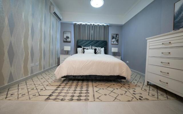 Sdq, Gym, Pool, 1br 2B, Downtown F7