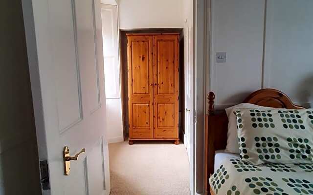 Moraybank Bed  Breakfast