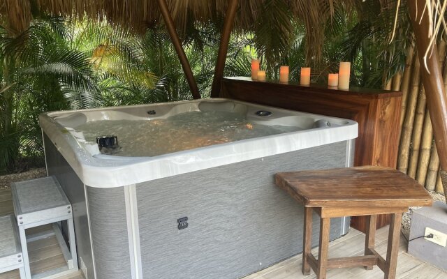 Mikado Natural Lodge