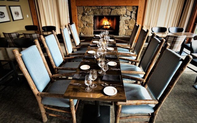 Headwaters Lodge at Eagle Ranch Resort