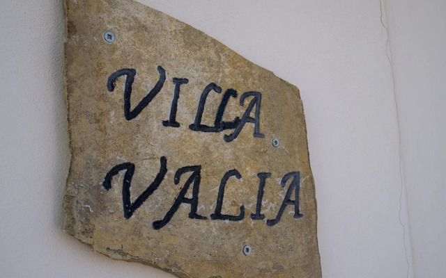Villa Valia