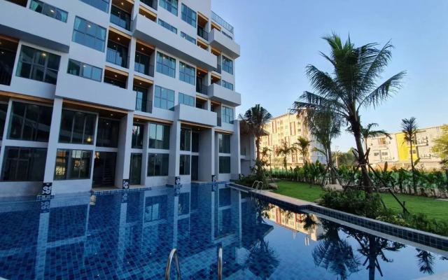 Atom Phuket Hotel