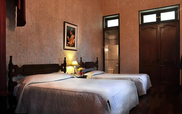 Capital Plaza Hotel
