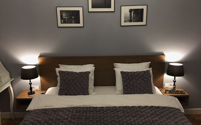 Grey Apartments Kościuszko